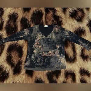 (Size Large — FITS LIKE A SMALL) Y2K Jamee J Shirt